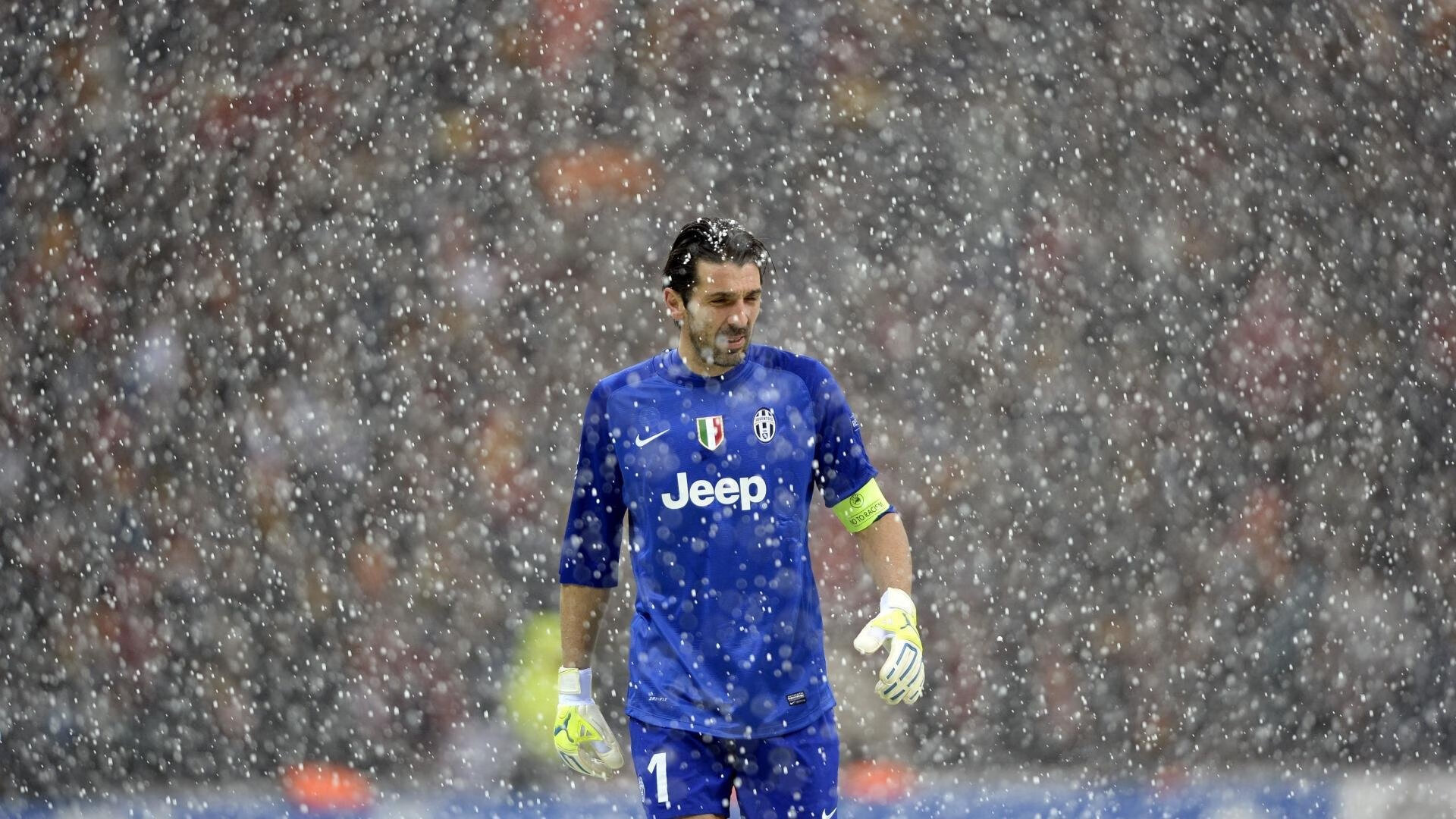 世界杯惊艳夜:精彩片段激动全场!,世界杯最精彩的一场比赛视频